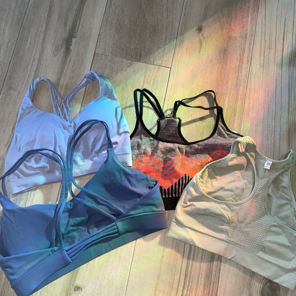 4 piece set of lounge sport bras.